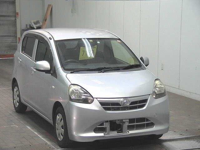 7139 Daihatsu Mira e s LA300S 2011 г. (JU Fukushima)